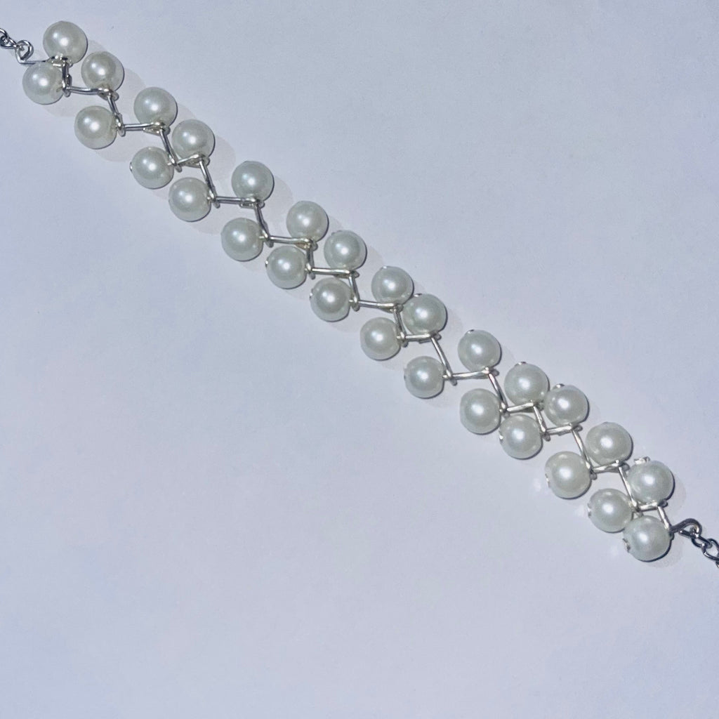 The Lumina strand Bracelet